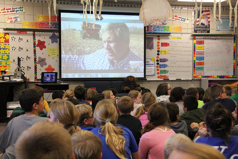 Thumbnail: Bill Northey 4th grade class.